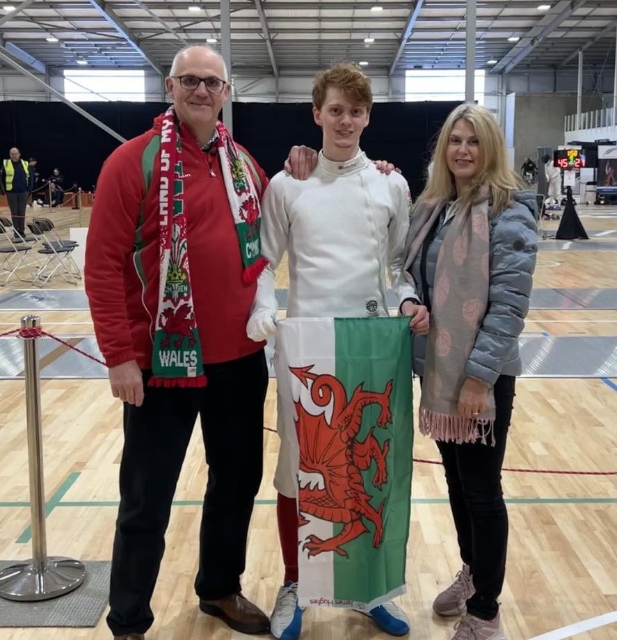 Peter Hughes tweet media