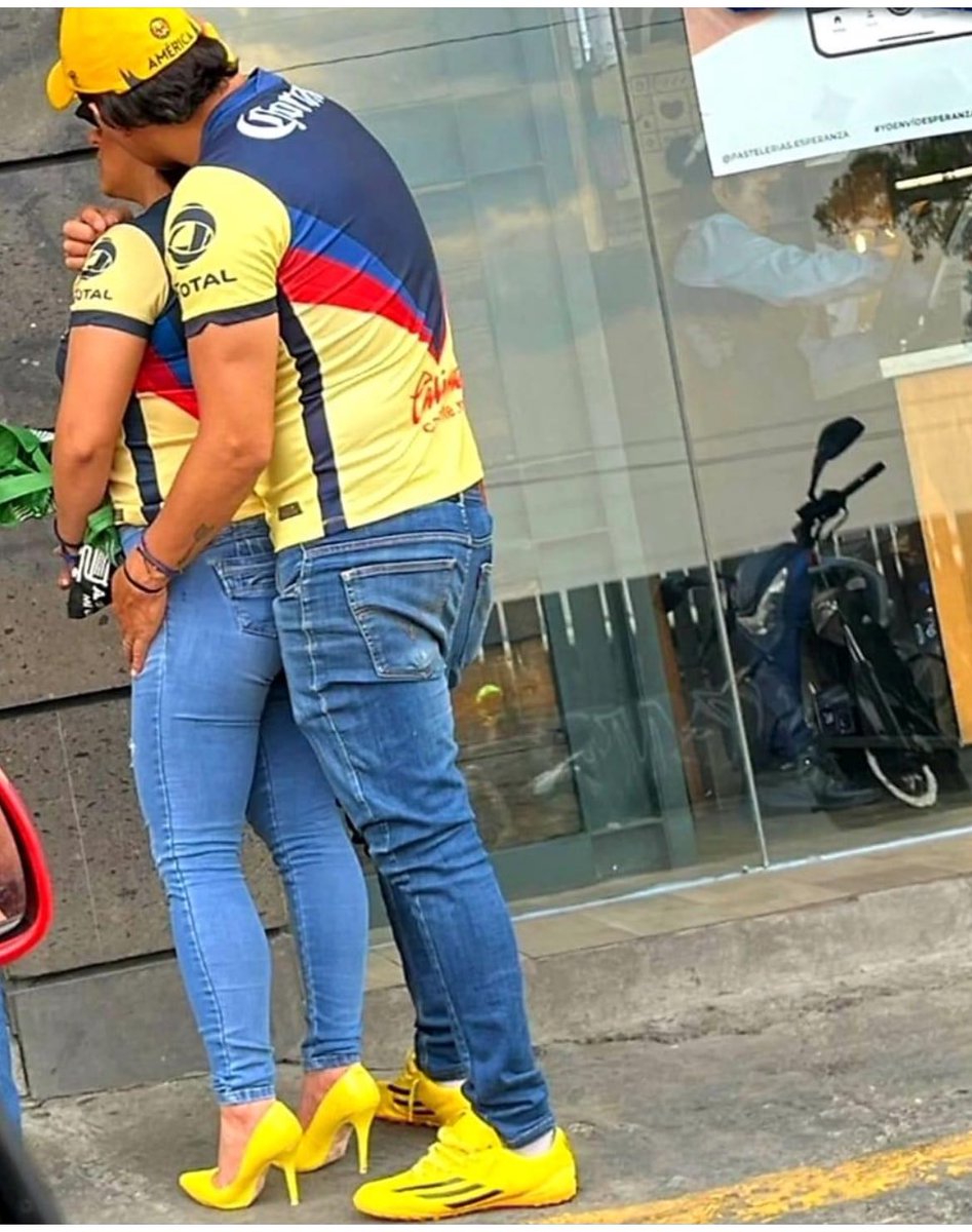 MexicoMagico's tweet photo. —Soñé contigo.
—¿Qué soñaste?
—No me acuerdo https://t.co/vB5iCvooiY
