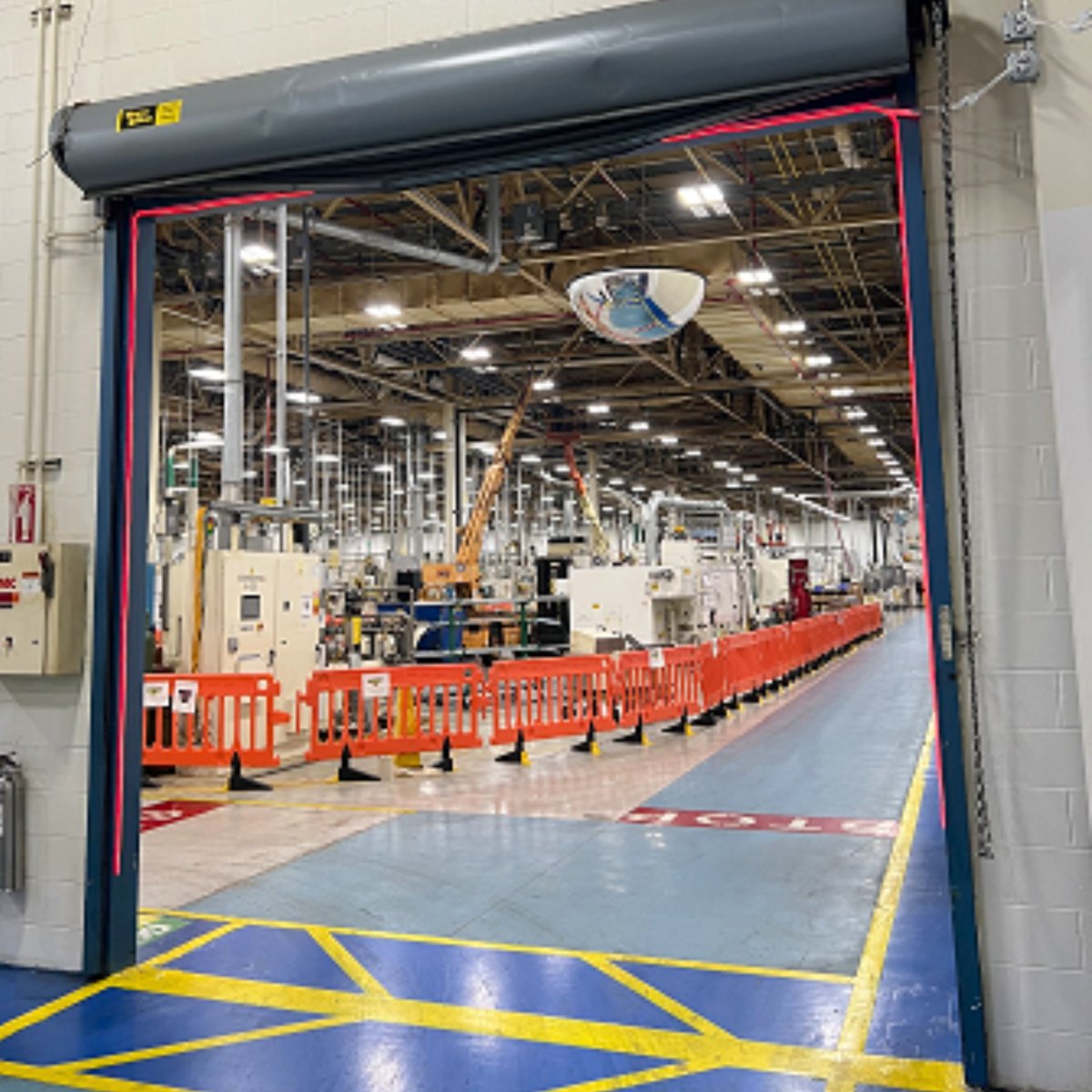 StellantisNA's tweet photo. Stellantis’ Indiana Transmission Plant (ITP) hits a huge safety milestone, with more than 25 million-man-hours worked without losing time due to an employee injury.

ITP joins Brampton Assembly Plant and Saltillo North Engine Plant in this achievement. https://t.co/Dn7RswZ61A https://t.co/VjCQJsB5UC