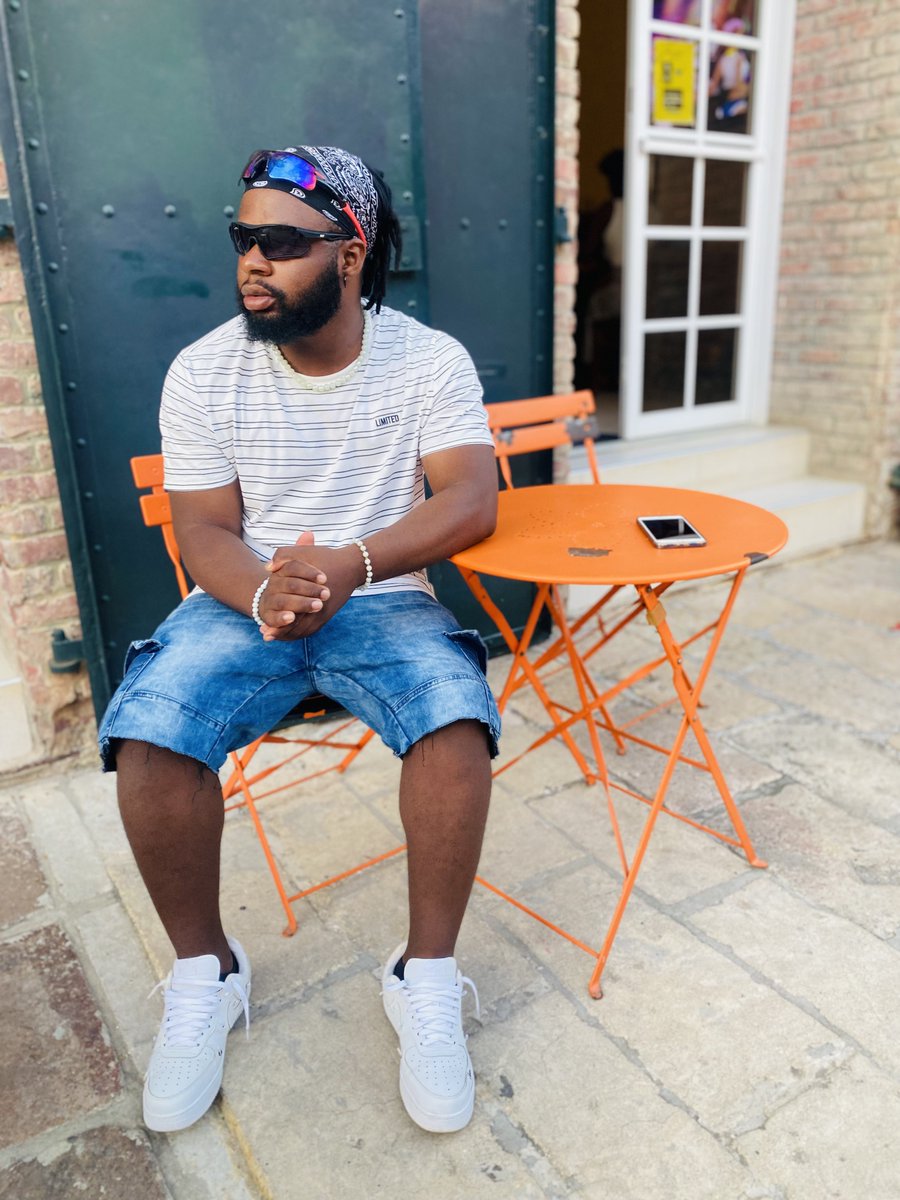 Jerryy2794's tweet photo. 🕶️ 🙂😎.

🫳🏿 https://t.co/z0pgAGTvQ7