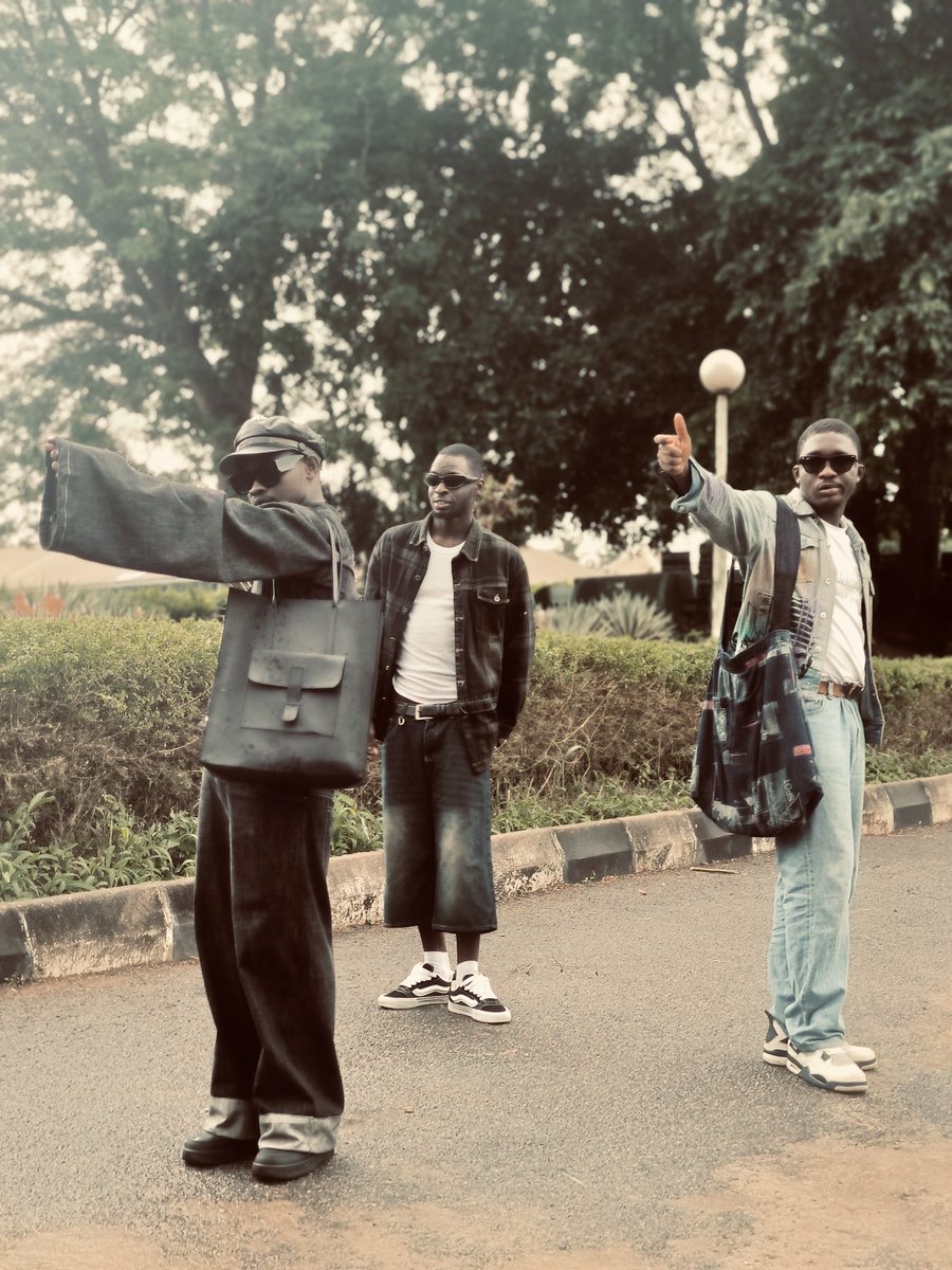 jughead_x3's tweet photo. Denim/Costume Day (4)  #FYB #funaab #computersciencestudents

Update your Wallpaper 🤭🖤 https://t.co/Br2kf7nh1Y