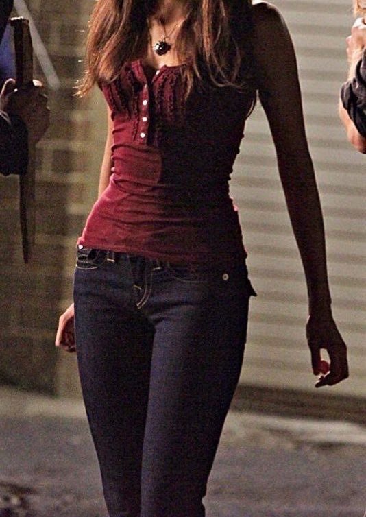 boneobsessed's tweet photo. ✩ Nina Dobrev being GREAT thinspo in her earlier TVD days ✩ 

₊‧ ‧₊˚ a 🧵🪡 for #edtwt ༉‧₊˚✧
| thinspo bonespo bodyspo | https://t.co/pkqHhx4GgZ