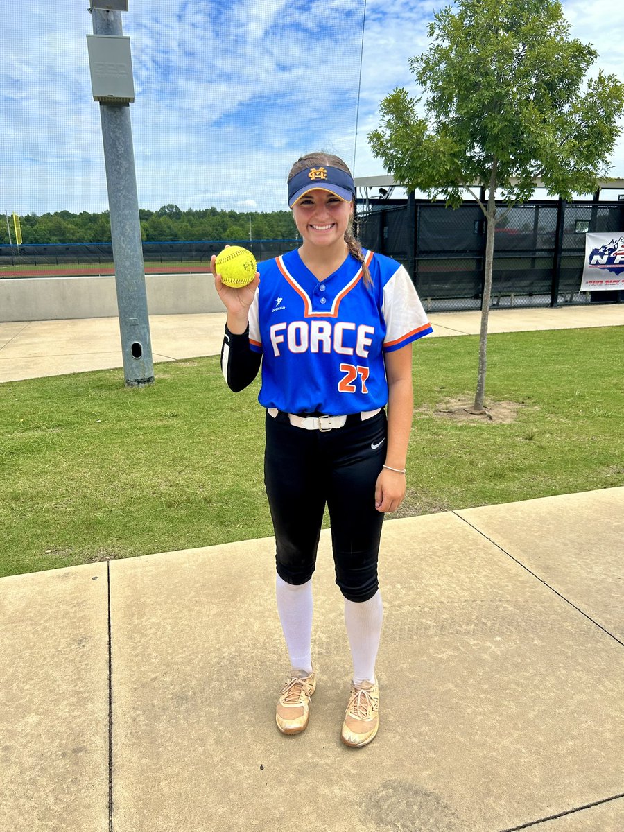 ForceSouthern's tweet photo. Finished up a great week @NFAsoftball Championship!  Congrats to @SarahLee2706 with a SoFo 💣 this morning!💙🧡 https://t.co/S4lwNP0h3p