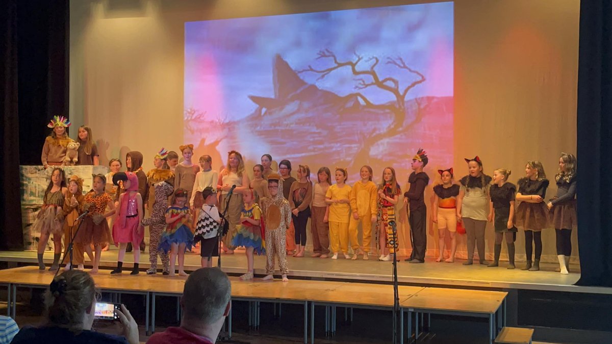 CL_Stars's tweet image. Just some pics from @aberdareciw fantastic performance of The Lion King this eve. Thank you to Andrew and the team at  @AberdareSchool for hosting us and being so supportive. 🌟  the children loved performing on the stage. What a great experience!
