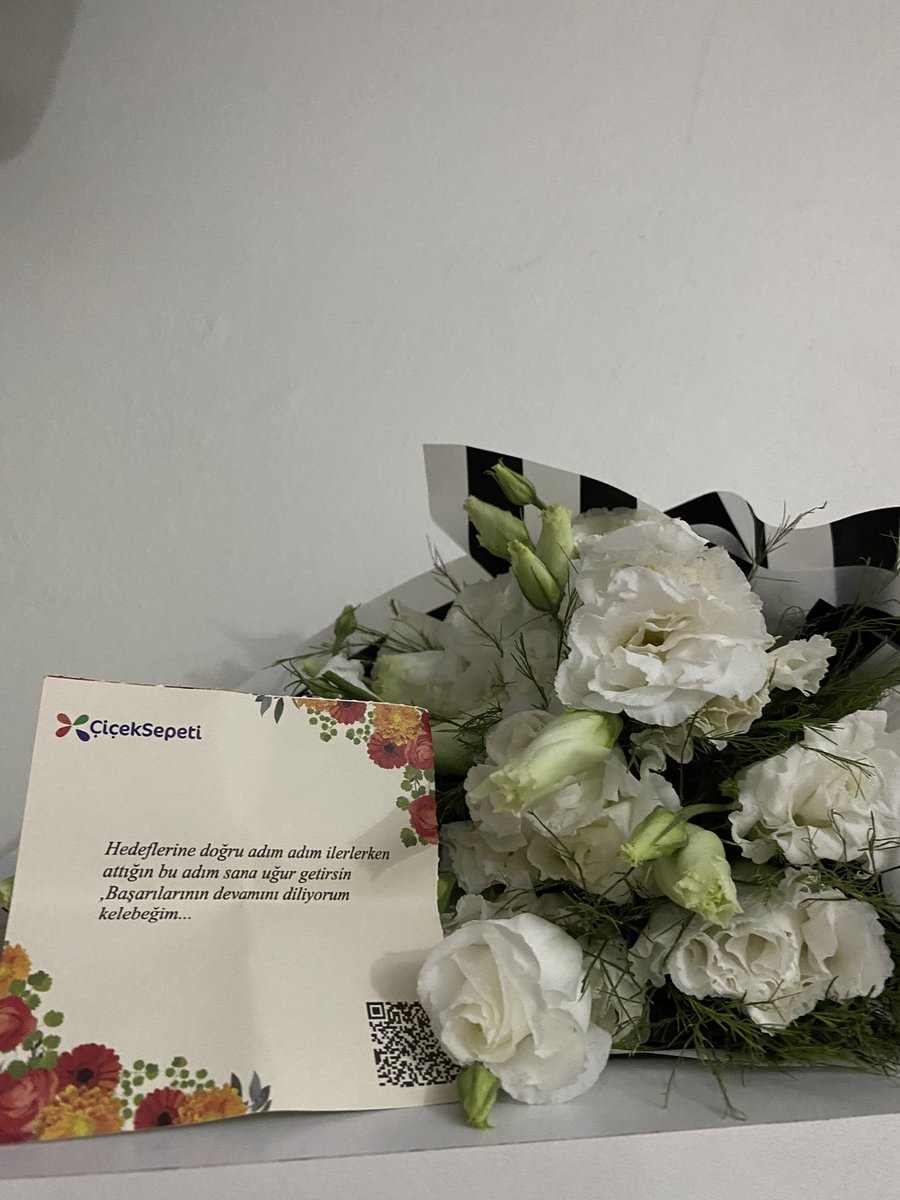 hhaticeer's tweet photo. 🎓🤍🧿 https://t.co/IzZ2nfgpQY
