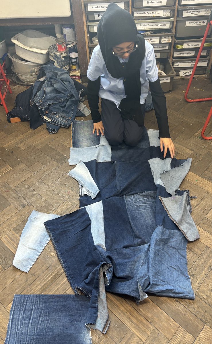 AlbermarleArt's tweet photo. #gcsetextiles #sustainablefashion #denimfashion πHππ½β¨ https://t.co/kWWLiQqzKC