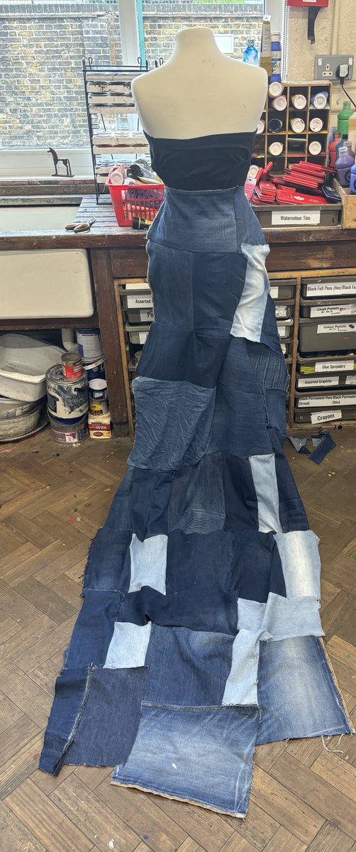AlbermarleArt's tweet photo. #gcsetextiles #sustainablefashion #denimfashion πHππ½β¨ https://t.co/kWWLiQqzKC