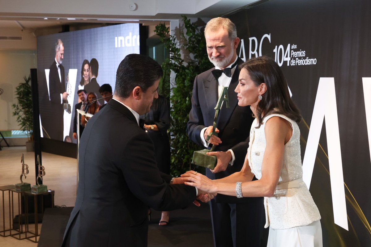 <a href="/saidkhatib/">said khatib</a>, premio Mingote 2024: «Si los reporteros palestinos🇵🇸 no siguen contando lo que pasa, se apaga la luz»
Enhorabuena Said!