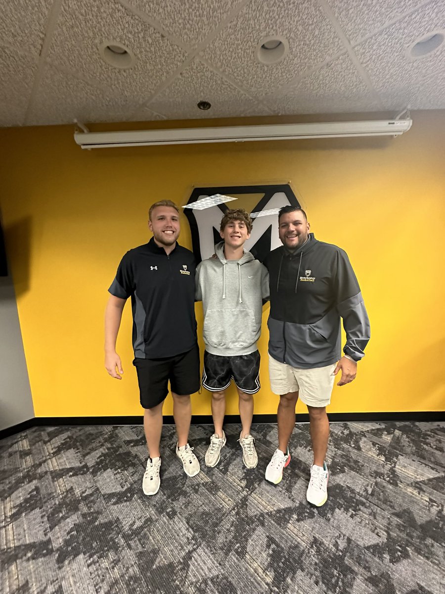 Chris Arvanitis tweet media