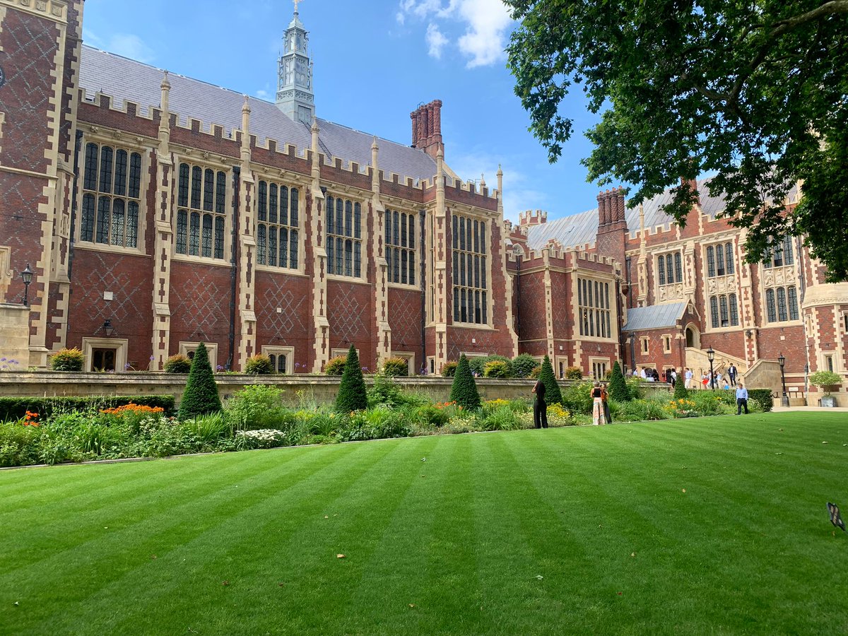 treenhe's tweet photo. A wonderful day at #TheRoyalCourtsOfJustice #TheOldBailey and #LincolnsInn for our #Criminology and #ForensicPsychology @_BNUni students. Fascinating day! https://t.co/EtEYHqfH2i
