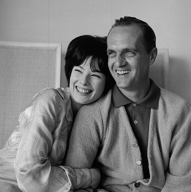 HollywoodComet's tweet photo. I love this photo of Bob Newhart and his wife, Ginny. Pictured here in 1964, the couple was married from 1963 until Ginny's death in April 2023. https://t.co/LJqCozdf8C