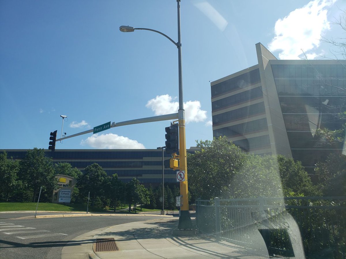 Yesterday I had the chance to chat with folks at <a href="/BestBuy/">Best Buy</a> about the future of e-waste collection in Minnesota. Thank you for hosting!

<a href="/NickAFrentz/">Nick Frentz</a>