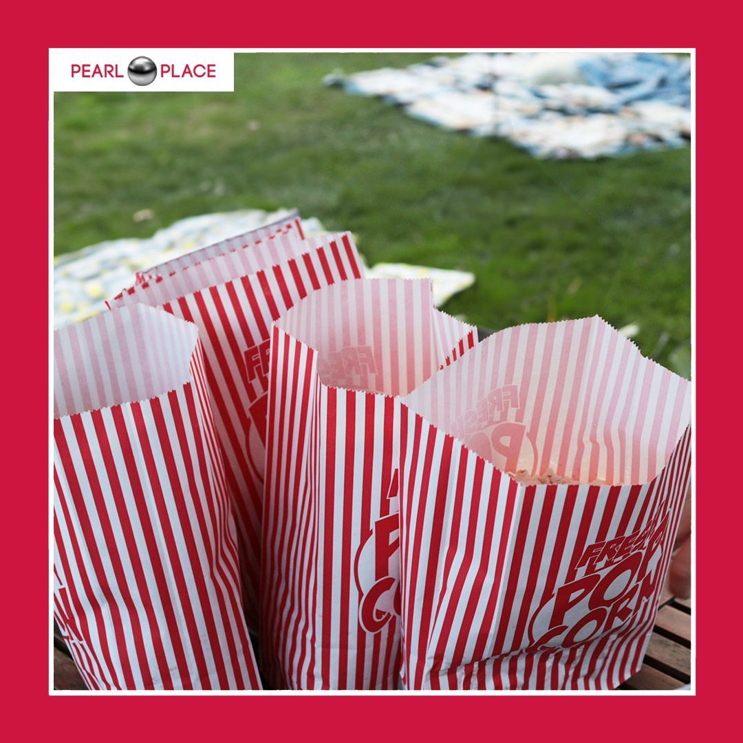 Conservatory_Gr's tweet photo. Enjoy the perfect Summer activity with #MoviesUnderTheStars, taking place on July 19th and located at #DownsviewPark, 23 minutes from #PearlPlace.🍿Get a 2% discount on our newly released suites and penthouses-limited offer!Contact us-416-512-1818/pearlplace@conservatorygroup.com https://t.co/zs6IwzJAu6