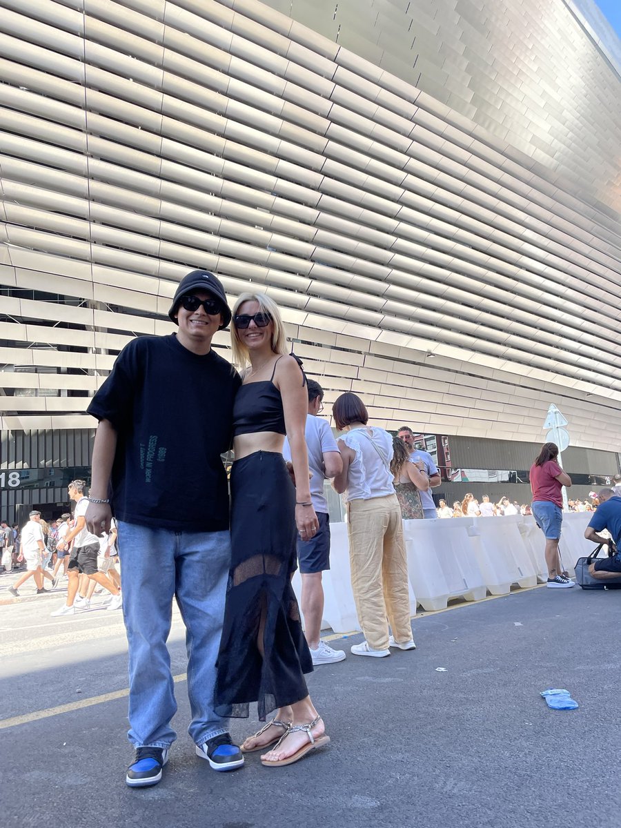 Nuujaz's tweet photo. Nuujas (famous activist) and Gemma Gallardo (Gemita)  are rumored to now be dating. https://t.co/EqqHrAyRUl