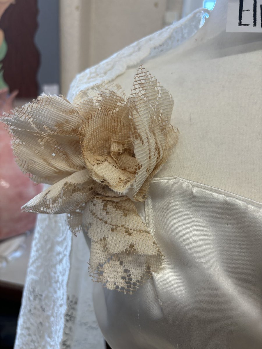 AlbermarleArt's tweet photo. Same #gcsetextiles exam, same facilities, same teachers ALWAYS different and ALWAYS personalised outcomes #stunning #excellence #opportunity πβ¨ Well done πE and πS ππ½ππ½β¨β¨ https://t.co/hGoKeHTuDe