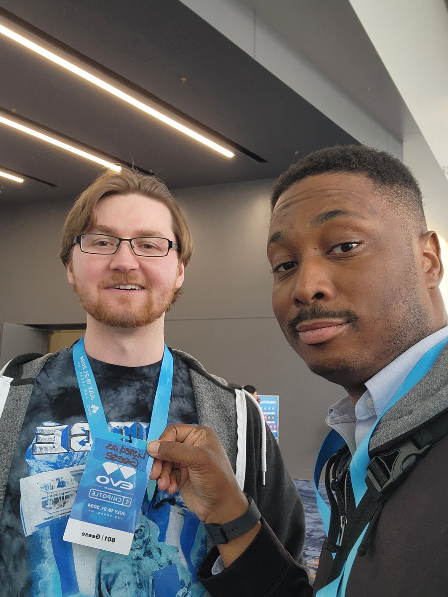 Reiki_Kito's tweet photo. Meeting homies during badge pickup up! #EVO2024 #TouristDays https://t.co/490v6ktqbA