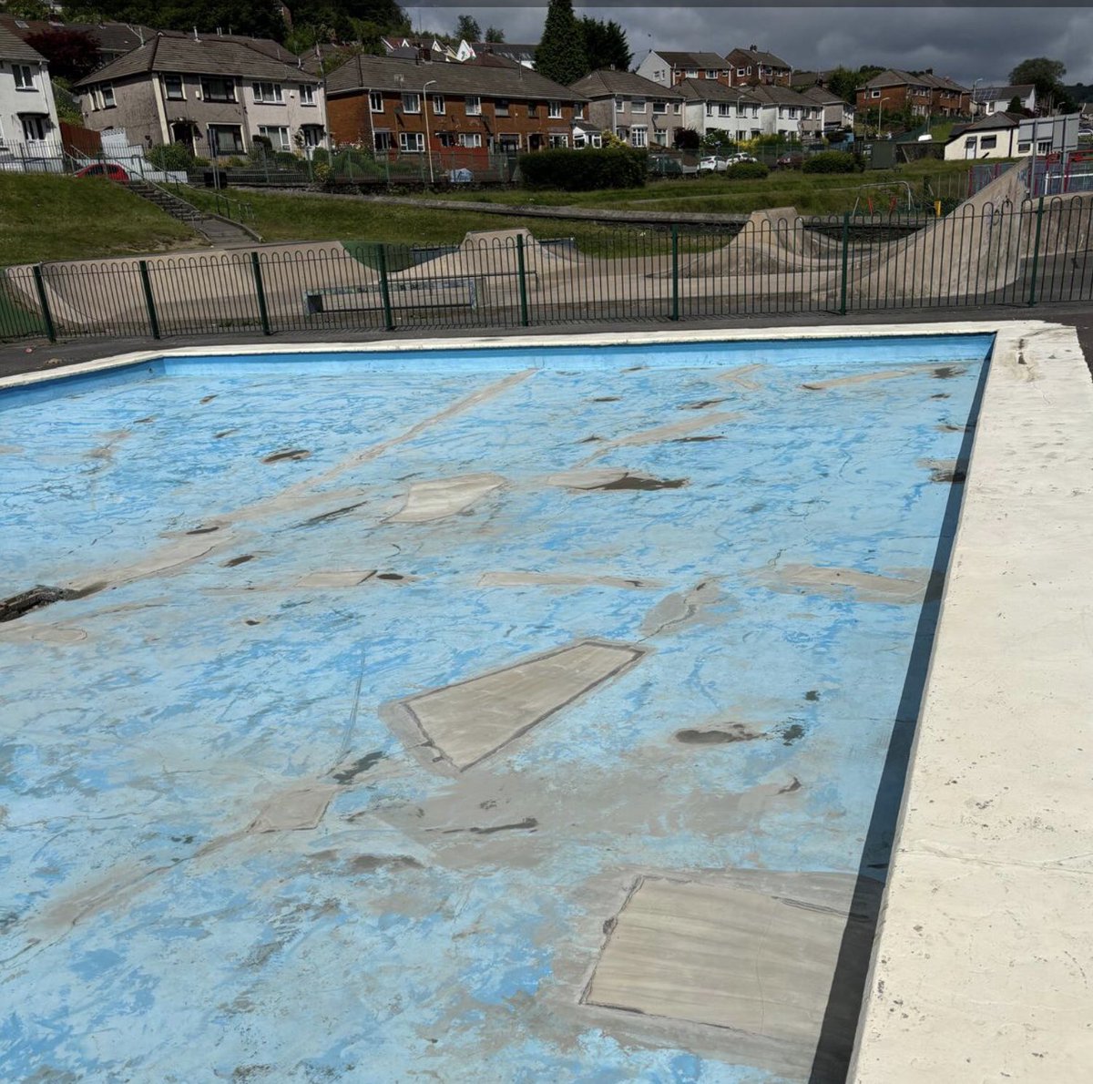 Gwernifor Park Pool 🏊🏼‍♂️ tweet media