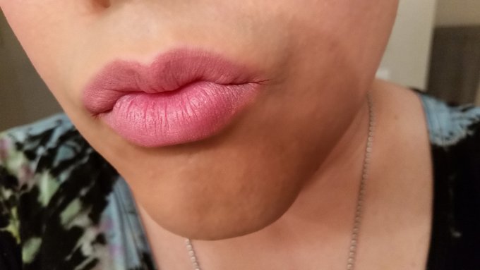Lips, tush, and tits. These are a few of my favorite things. 🫠 (The tush &amp; tits pics are over on OF:<a href="/tag/lips"class="tags"><span>#lips</span></a><a href="/tag/thick"class="tags"><span>#thick</span></a><a href="/tag/bbw"class="tags"><span>#bbw</span></a><a href="/tag/trans"class="tags"><span>#trans</span></a><a href="/tag/bbwporn"class="tags"><span>#bbwporn</span></a><a href="/tag/bbwmodel"class="tags"><span>#bbwmodel</span></a><a href="/tag/transporn"class="tags"><span>#transporn</span></a>