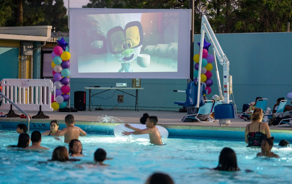 CountyofLA's tweet photo. Join @lacountyparks this summer for Parks After Dark! Enjoy fun-filled activities like live concerts, outdoor movie nights &amp; more🌙

See the schedule: https://t.co/x8L0wVc82j https://t.co/l62TQQ5R8E