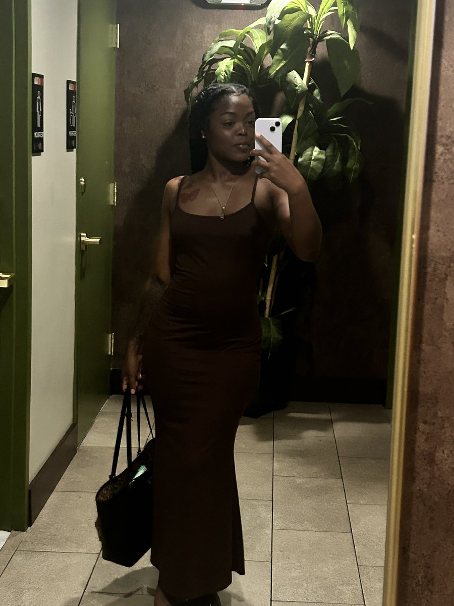 Ty2tuff1's tweet photo. Brown skinnn girlyy🌼🤎 https://t.co/2xaZu6JxHr