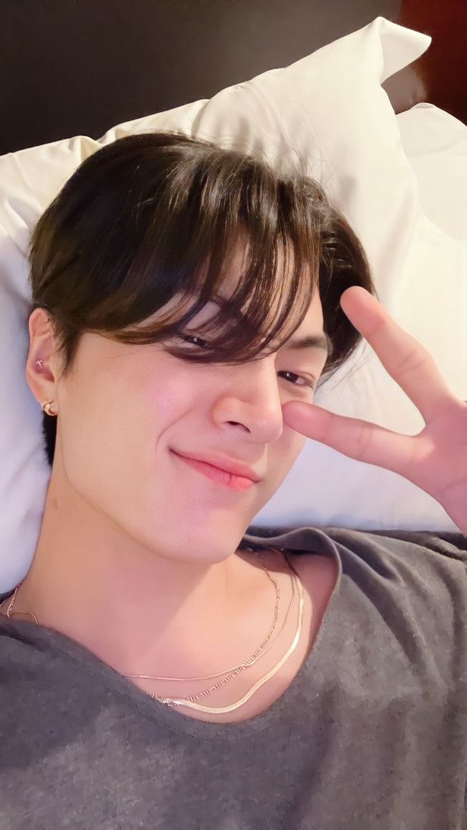 𝐽.αspeɾ 𖤐 (@jazz_lyz) on Twitter photo 