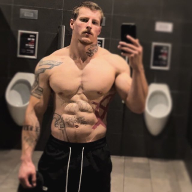 Alecnystennew's tweet photo. Work hard play hard https://t.co/is0XkvVymi