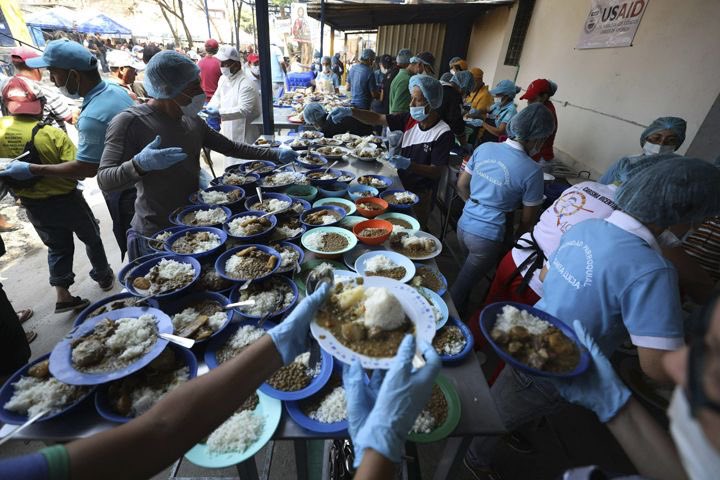 nyaddibo's tweet photo. Help us fight hunger! Your food donations can make a world of difference to those in need. #FightHunger https://t.co/ZPhlTSBIeG
