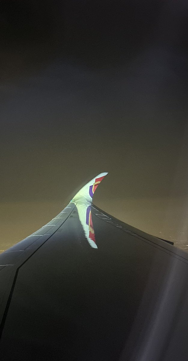 SimranTweeting's tweet photo. Flew Air India from Dxb to Mum after much apprehension following the bad reviews on X. It was a pleasant surprise to find a competent team on ground and in air. Young, and raring to serve. Squeaky clean craft. Food was well served too. Kudos @airindia https://t.co/GL86Qrqa96