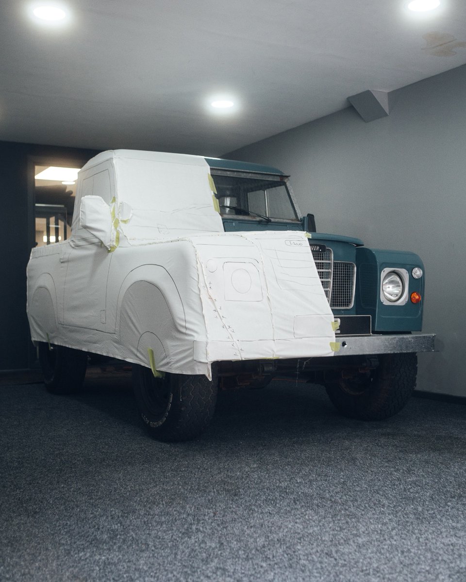 We love a classic!

Our design team fittingly crafted a traditional cloth pattern to base the perfect fitting covers from. Discover more - specialisedcovers.com/car-covers-ran…

#TheOriginalCoverCompany #LandRover #SeriesIII #LandRoverSeriesIII #LandRoverClassic #IndoorCover #OutdoorCover