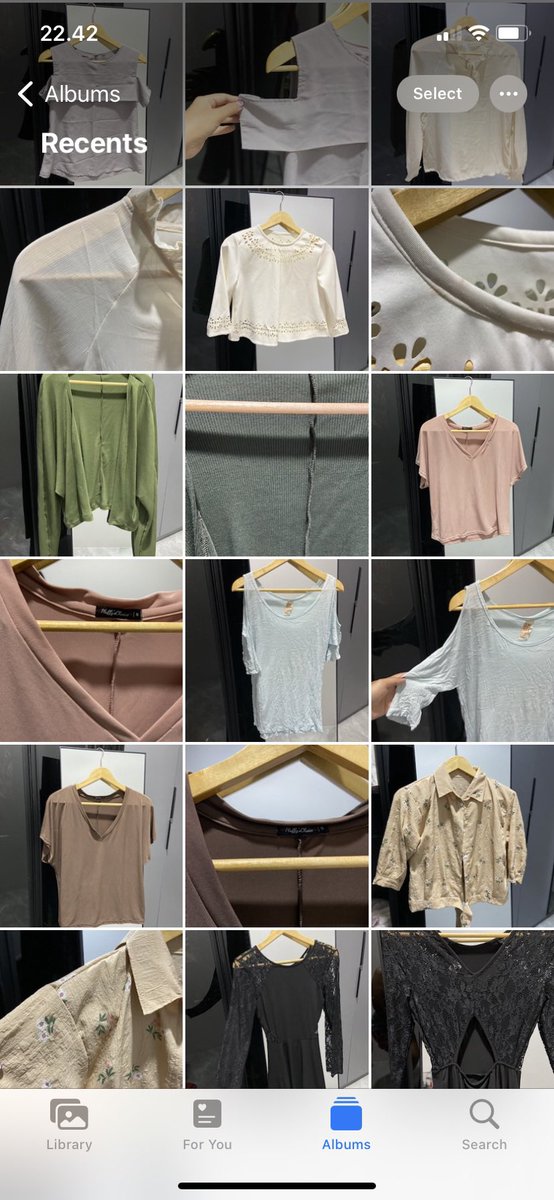 ccccladyana's tweet photo. Guyss, aku mau jual baju - cardigan - dress yang jarang kupakai. 
Bahkan ada yang belum pernah dipakai sama sekali tapi udah dicuci 😂 

🏷️Harga mulai Rp 10.000
📦Pengiriman dari Tangerang Kota, 
bisa kirim pakai JNE / WAHANA / JNT / LION PARCEL. https://t.co/2NV7uB2Jq4