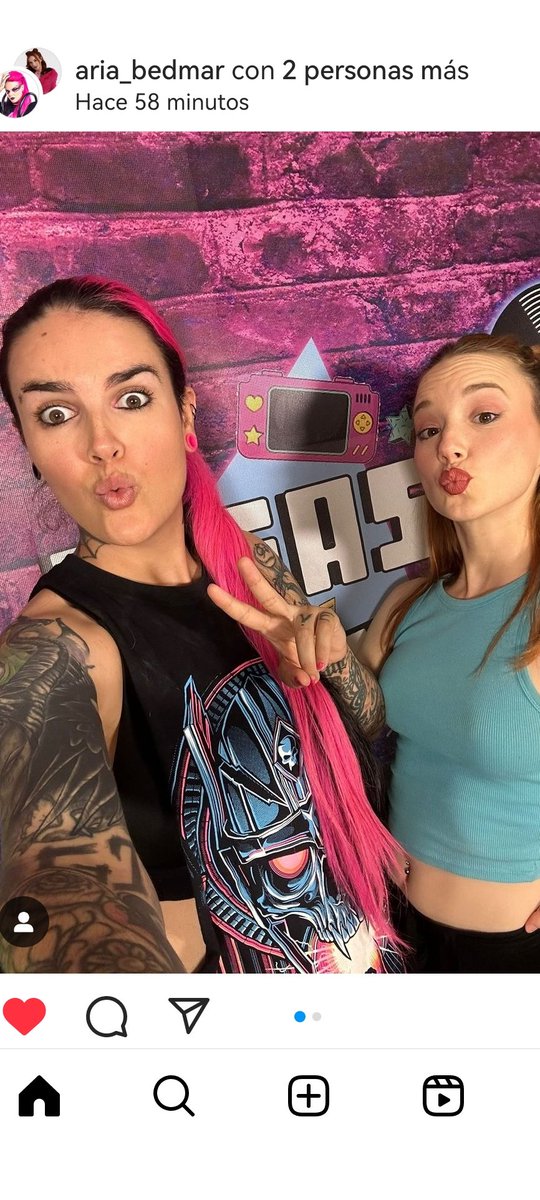 PublicidadObe's tweet photo. Despertando y encontrarte con ellas, hay que guapas cada dia @AriaBedmar  @KenzyLoevett https://t.co/hJXEMrNWRY
