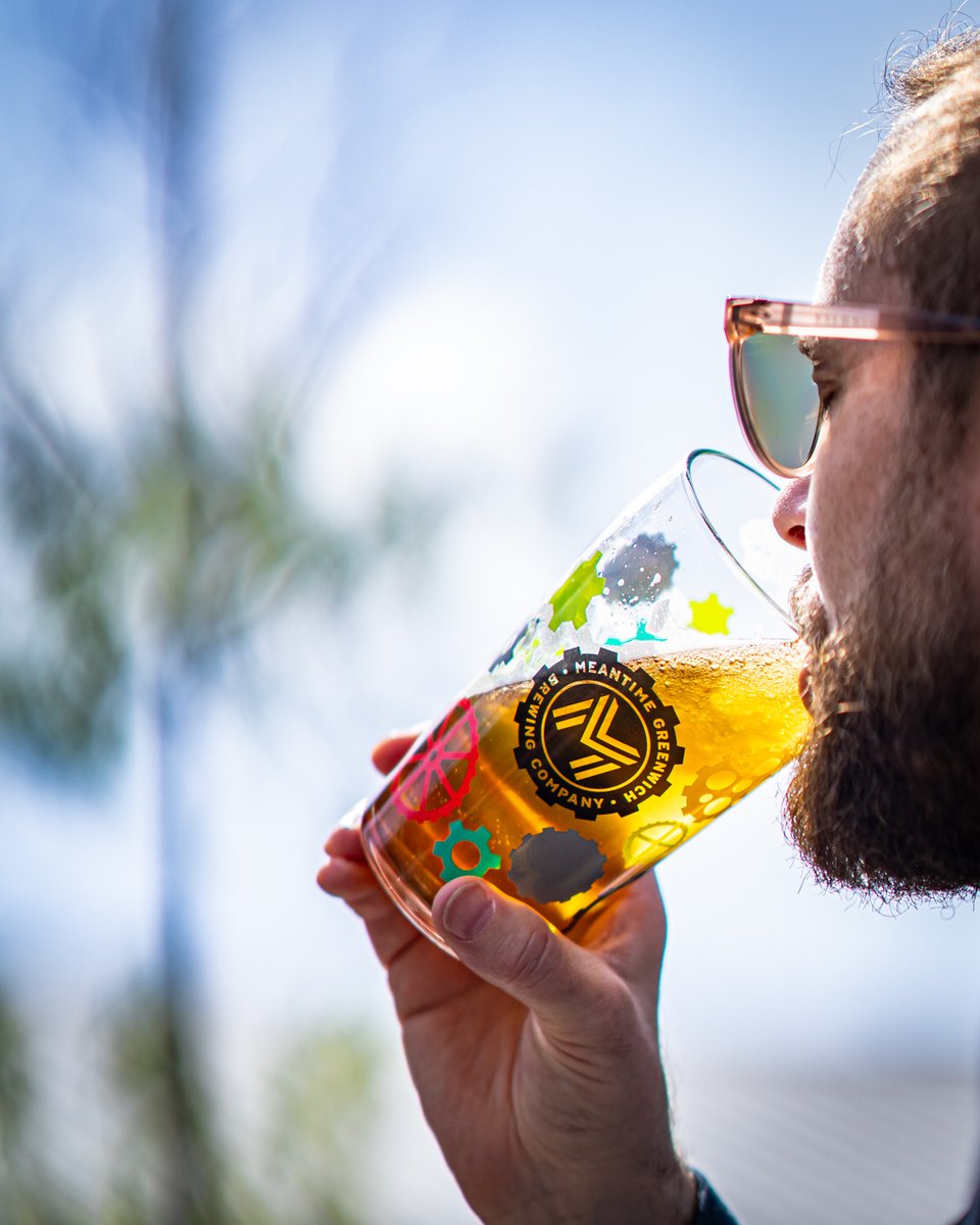 This is what summer days are made for! 🌞🍻

#MeantimeBrewing #Cheers #ItsBeerOClock
