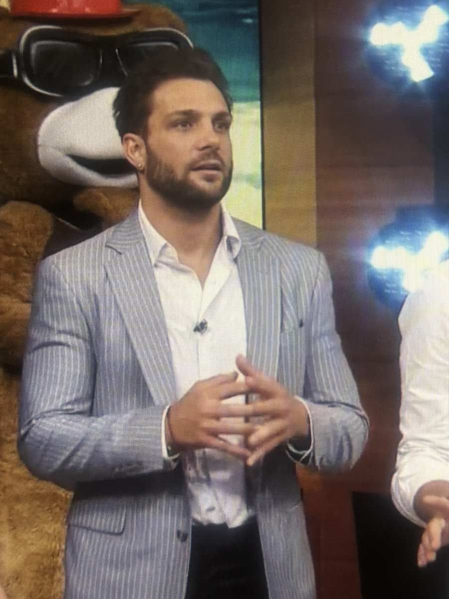 Que felices serán mis mañanas, viendo al mas hermoso de la Tele NICOLA EN HOY