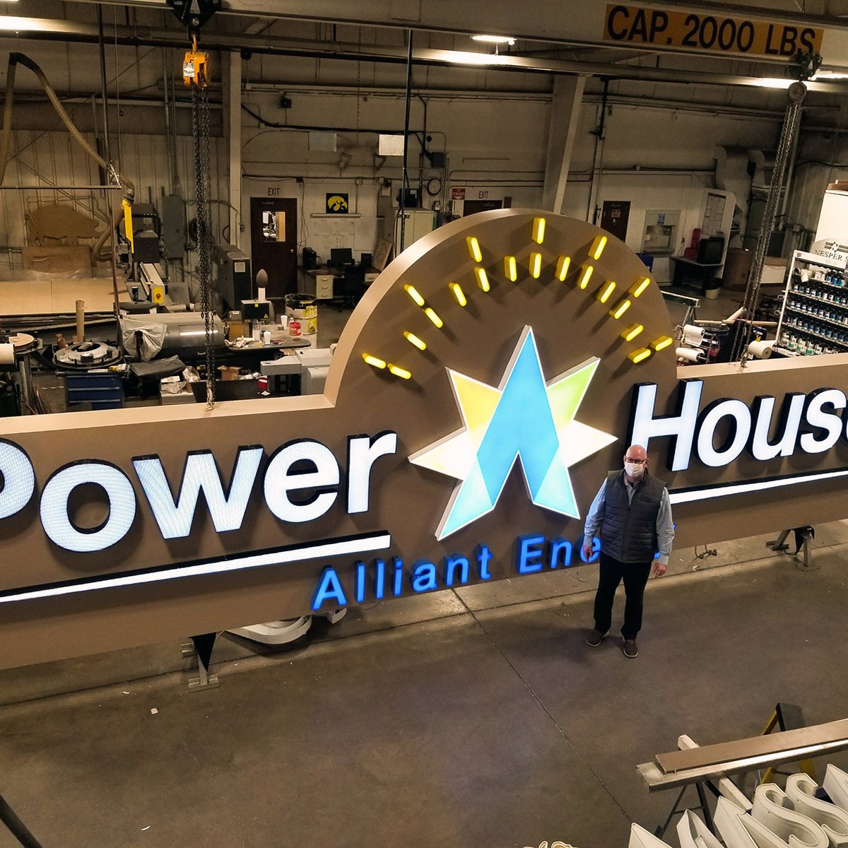 US_LED's tweet image. On this #ThrowbackThursday, we take a peek at this amazing re-branding project for @AEPowerHouseCR.

@NesperSign manufactured this stunning 60' visual masterpiece and incorporated @US_LED sign modules to make it really stand out!

#TBT #signlighting #alwaystherightchoice