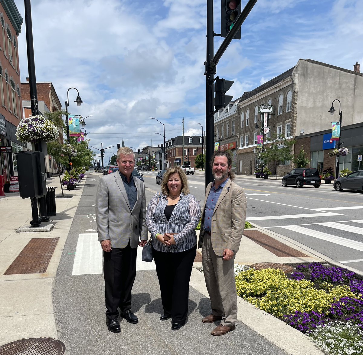 LisaThompsonPC's tweet photo. It was a pleasure to join @johnjordan_lfk and @ScottReidCPC in #SmithFalls to discuss economic development priorities for rural communities and small towns in #Lanark and throughout Ontario! https://t.co/T1KQOcwEWC
