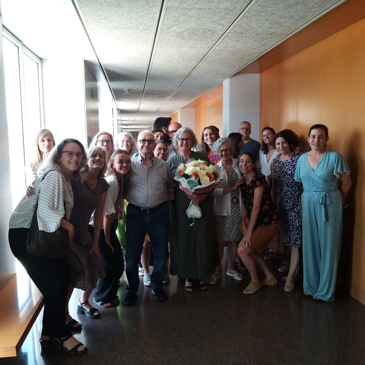 JaumeJMR's tweet photo. Brillant avui @RayaTena  PhD #Infermera Especialista Familiar i Comunitària del @NordRaval Joia final del Projecte #PsiCoDep T'estimem Antònia https://t.co/AcCEXdsvW9 https://t.co/PbTxtjf9Dp