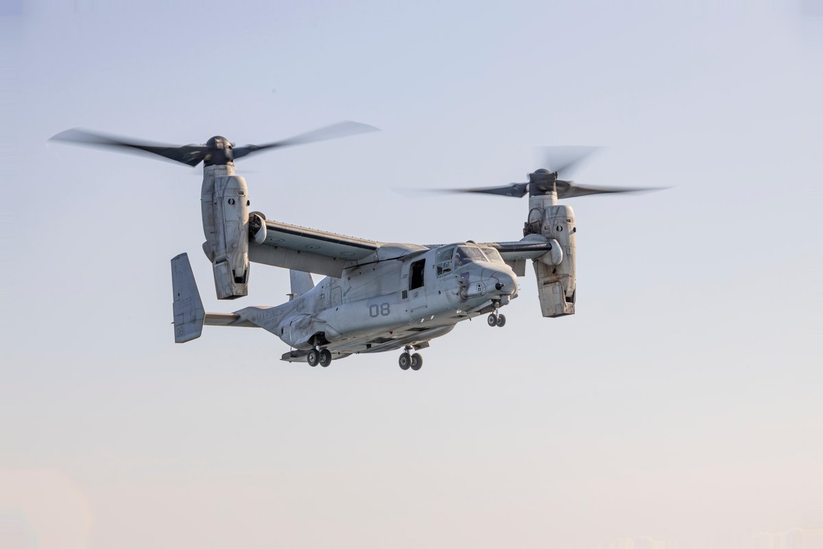 A #MarineCorps MV-22B Osprey assigned to Marine Rotational Force – Darwin 24.3 conducts flight operations from the British Royal Navy's RFA Lyme Bay. 

The training improved the squadron's interoperability with the United Kingdom in preparation for Exercise Predator’s Run.

#USMC
