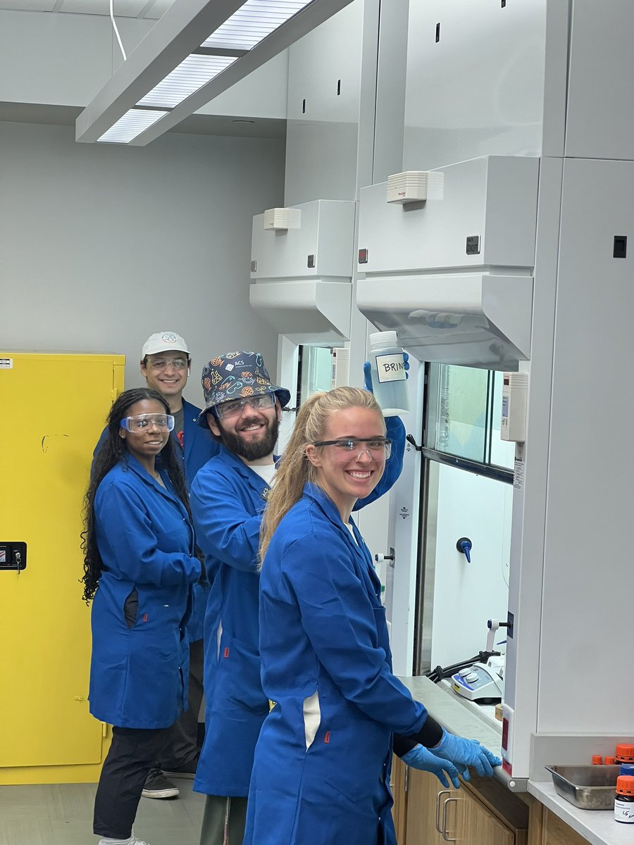 armirjafari's tweet photo. As a PI in a primary undergrad institution, I love summer research @SUNYOswego. Synthesizing ionic liquids for various applications and growing crystals alongside brilliant undergrads. Watching future chemists bloom is the coolest part. #UndergradResearch #STEMmentoring https://t.co/mFOUtktPP5