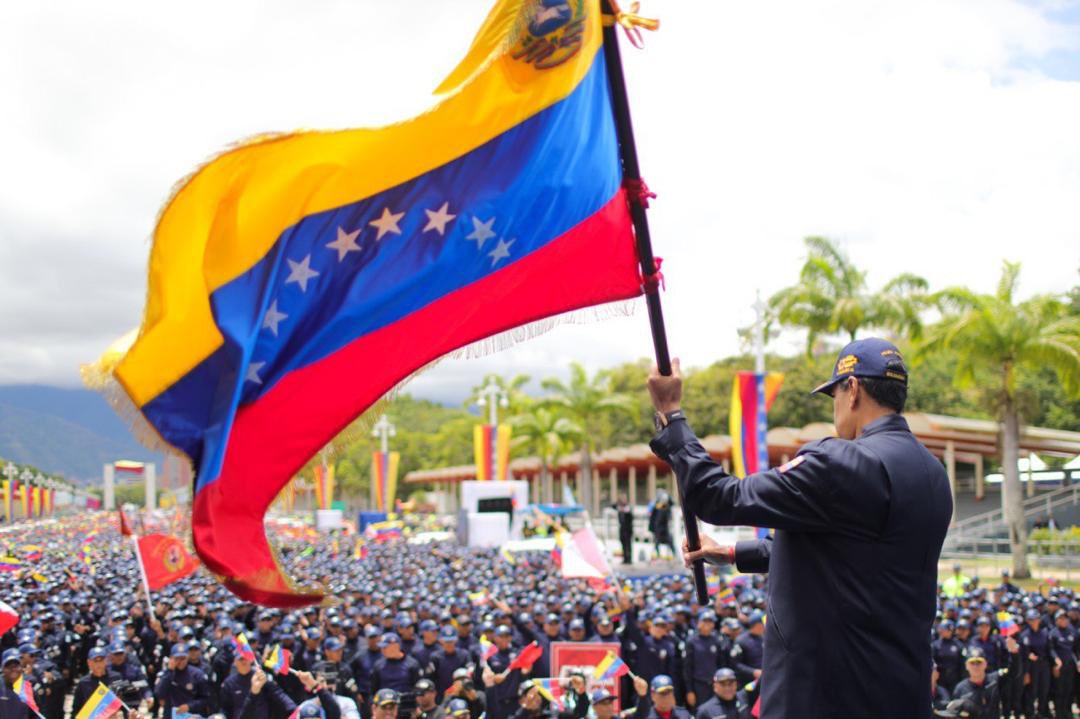 MijpVzla's tweet image. &quot;Hemos transitado el camino correcto en materia de seguridad ciudadana, para eliminar la doctrina imperialista y establecer otra, basada en los principios constitucionales, construida por el Cmdte. Chávez&quot;

Pdte. @NicolasMaduro

#VenezuelaObrera