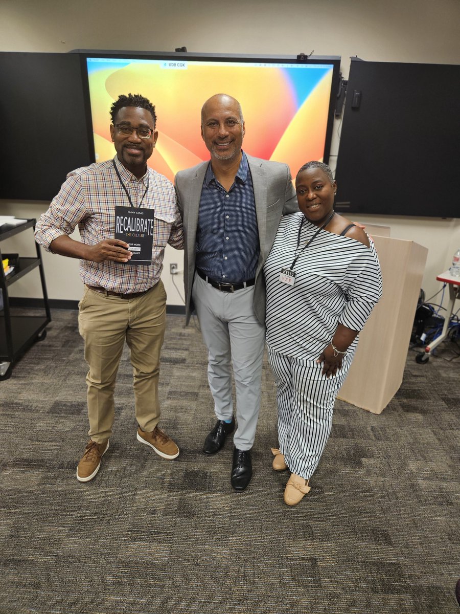 jerrell_hudson's tweet image. @R4Leaders @jerrell_hudson @mwalke0628 @PorshaDudley1 @casas_jimmy

Great keynote today with Jimmy Casas at the Region 4 AP Conference 2024.

#R4APCon