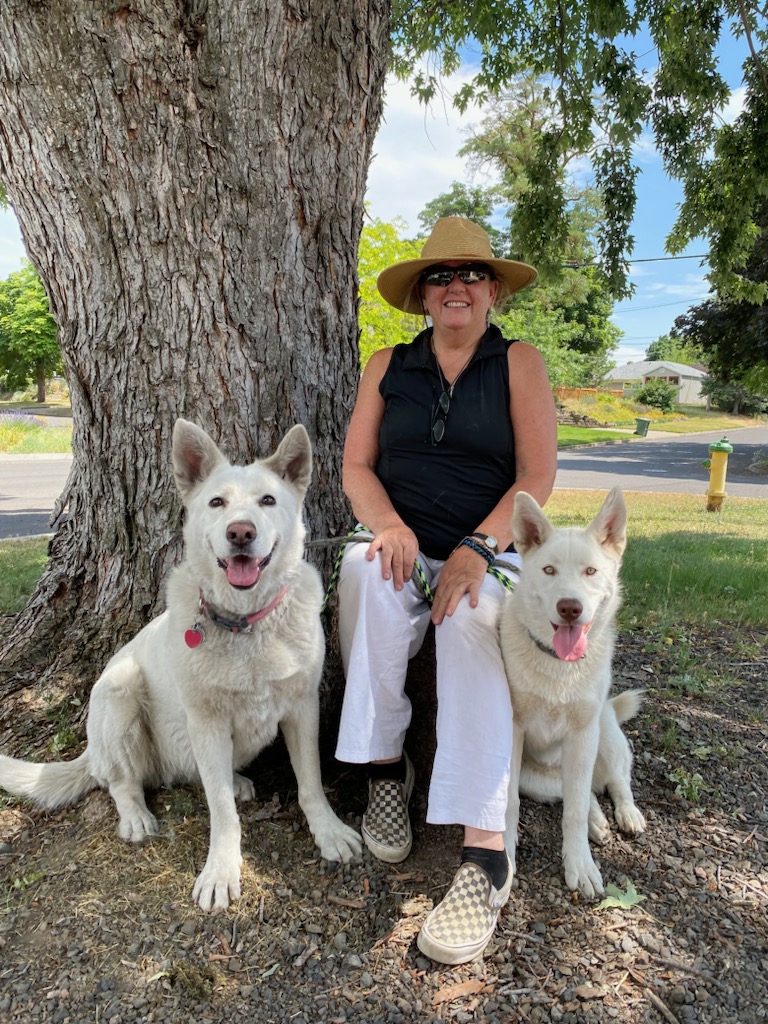 PAWSPendletonOR (@pawspendletonor) on Twitter photo We had a great day for adoptions yesterday thanks to <a href="/BISSELLPets/">BISSELL Pet Foundation πΆπ±</a> and #EmptyTheShelters! Our former staff member Jayda adopted Cinch, the kitten whose life she saved! Wapato found his fur-ever home! And Sky found a family with a big sis who is perfect for her! #dogs #cats We had a great day for adoptions yesterday thanks to <a href="/BISSELLPets/">BISSELL Pet Foundation πΆπ±</a> and #EmptyTheShelters! Our former staff member Jayda adopted Cinch, the kitten whose life she saved! Wapato found his fur-ever home! And Sky found a family with a big sis who is perfect for her! #dogs #cats