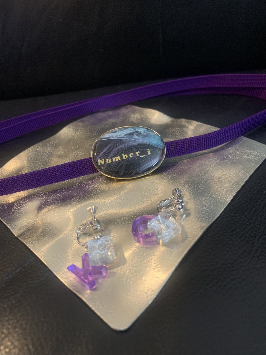 ga_noriko25054's tweet image. ずっと逢いたかった岸担💜 #iLYs さんと #浴衣で推し活👘
和が漂う神楽坂…古民家カフェでお抹茶と🍮→99差し入れの #PBees でマヌカハニーGET→#カド 岸君のお席を拝んで🙏しっぽり古民家ディナー🍺🍶
#BON Tシャツ被せ帯にハンドメイド #Number_i 帯留と #KC イヤリングで浴衣コーデのアクセント✨