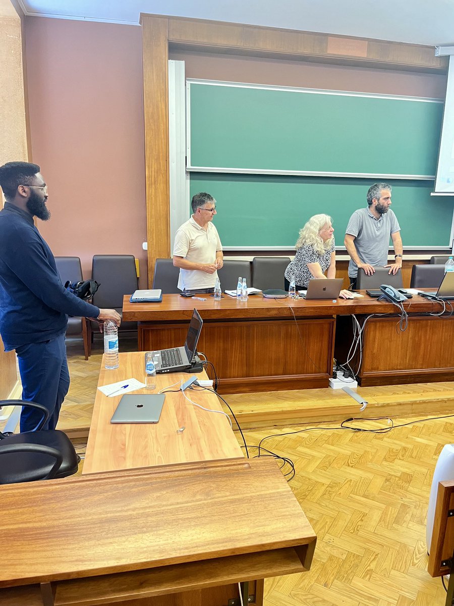 adalberto_yambi's tweet photo. Mestre em Engenharia de Informação Geoespacial pelo Departamento de Matemática da Faculdade de Ciências e Tecnologia da Universidade de Coimbra. 
#19valores 👨🏾‍🎓🙏🏾. https://t.co/P3RcYS6IDW