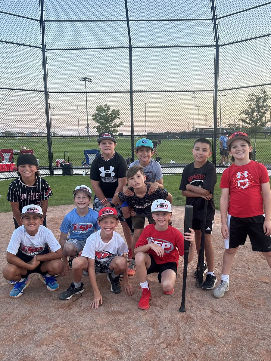 ESPBlack2033's tweet photo. What a fun way to end our first year with some kids vs families whiffle ball! Everyone had a blast! #ESPTrained #ESPFamily @TaddGibby24 https://t.co/Iu0poczi9h