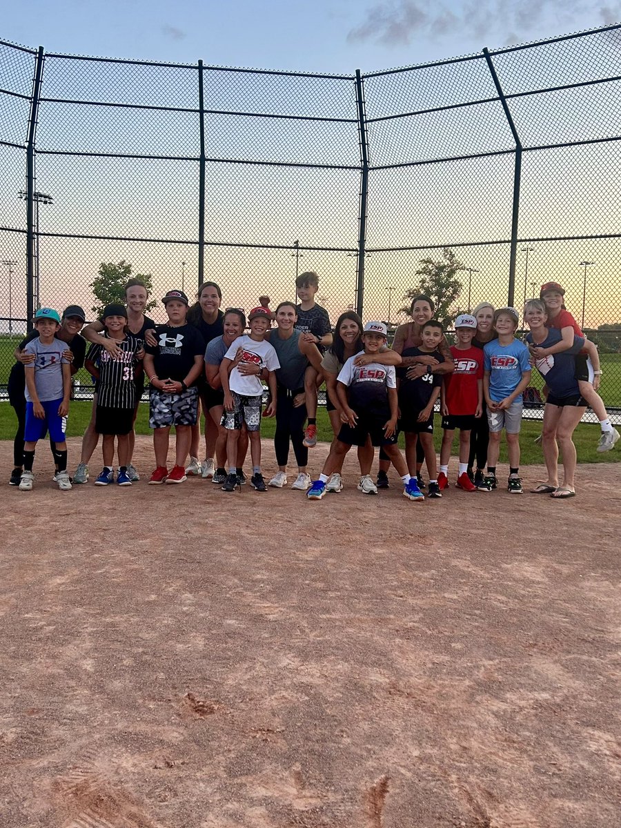 ESPBlack2033's tweet photo. What a fun way to end our first year with some kids vs families whiffle ball! Everyone had a blast! #ESPTrained #ESPFamily @TaddGibby24 https://t.co/Iu0poczi9h