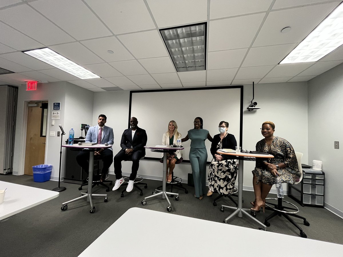 JPSchoolTTSH's tweet photo. The Right to Read viewing and panel discussion. Proud to have TUFSD represented on the panel! Go Eileen Horan! #SWBOCES #DEI @TarrySup @DrOrozco_ASCIE @ufsdtarrytowns https://t.co/UwKLXTfZbI