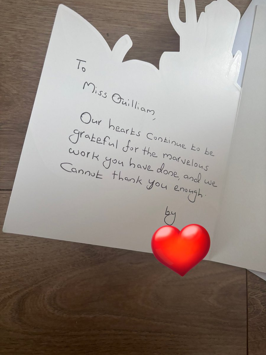 MissQuilliam1's tweet photo. Cards like this make it all worth it 💖 

First year as a teacher - done! 🥰 https://t.co/tYsK69Vhyl