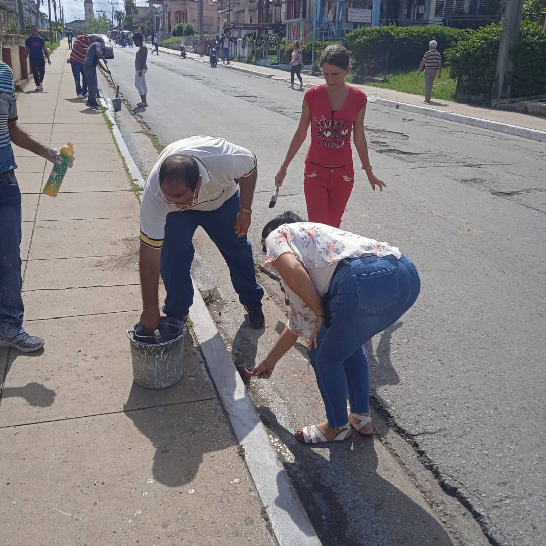 Comercio en Consolación embelleciendo nuestras calles en saludo al Asalto al Cuartel Moncada el 26 de Julio#Comercioconsolacion#Comercioenrendiciondecuentas#Comerciodelpueblo