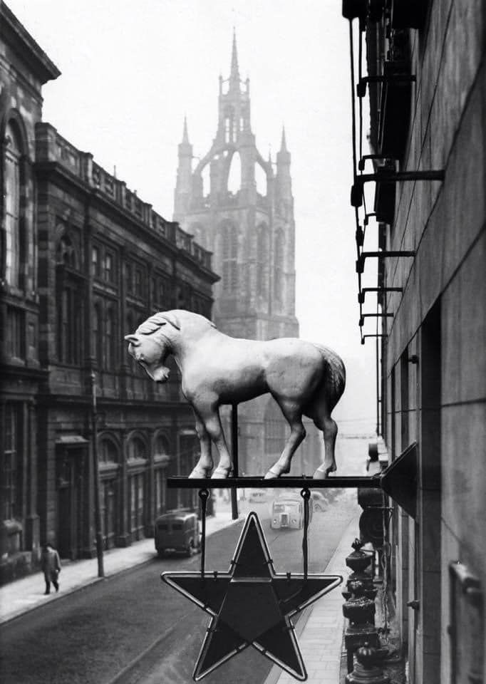 The Blue Star hanging from the White Horse pub in the Groat Market.

The pub was demolished in the 1960s and the former Thomson House (home of the Chronicle and Journal) built on the site.

From Newcastle's Old Pubs, by Andrew Clark, published by Summerhill Books.