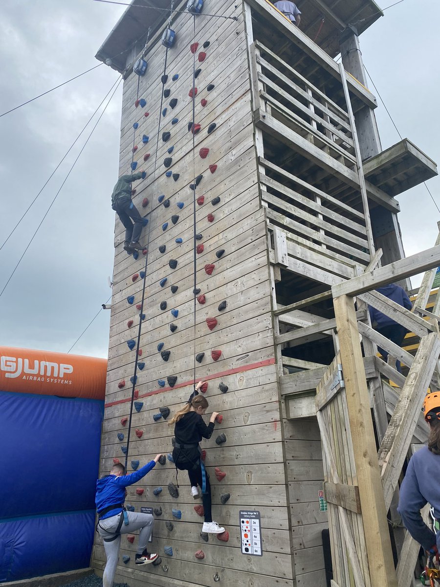 Zip wire, Bag jump, Wal dringo a Quads y prynhawn ma! <a href="/LearnWithMCS/">Monmouth Comprehensive School</a>